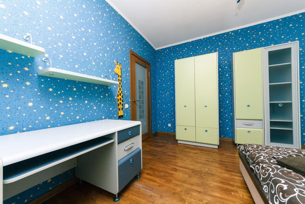 Two-Storey Apartment Near Iec Киев Екстериор снимка