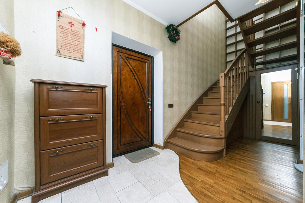 Two-Storey Apartment Near Iec Киев Екстериор снимка