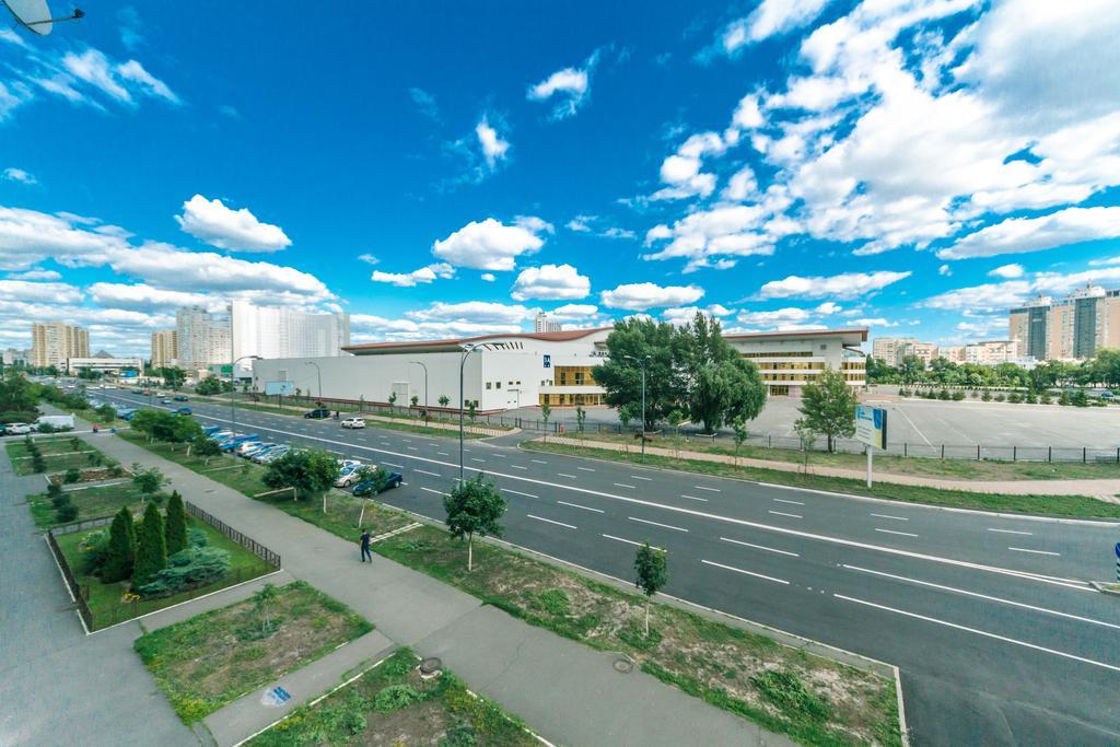 Two-Storey Apartment Near Iec Киев Екстериор снимка